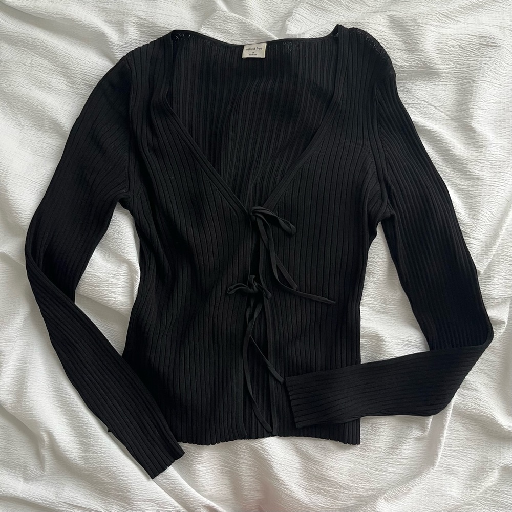 Aritzia Black Ribbed Tie-Front Long Sleeve Top